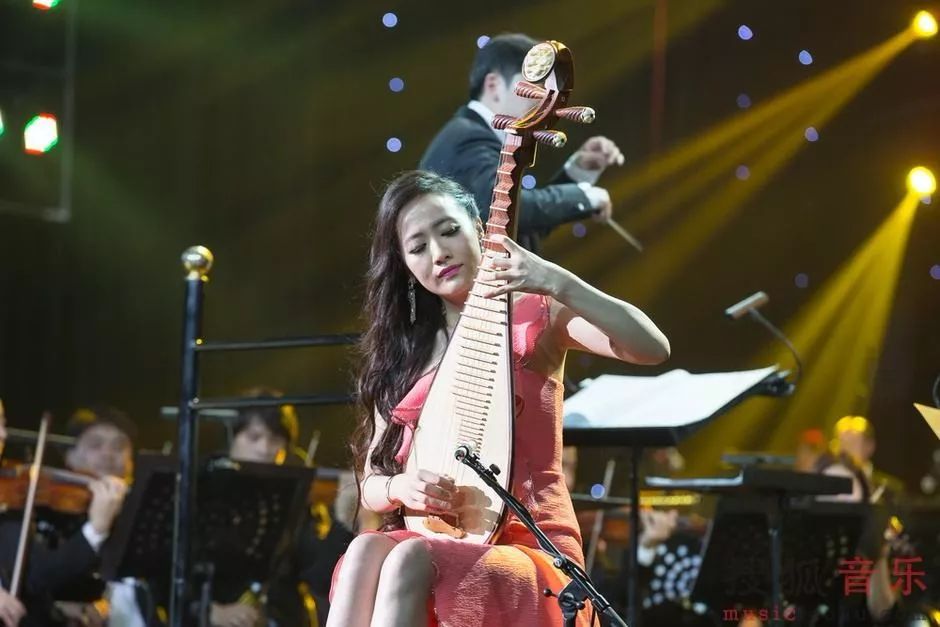 雅俗共赏才是真的爽！跟着凤凰传奇大声唱