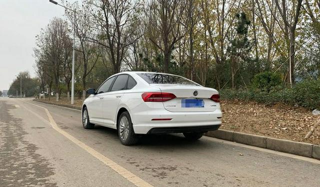 朗逸和卡罗拉和轩逸哪款性价比高,轩逸卡罗拉朗逸这三款车哪个好