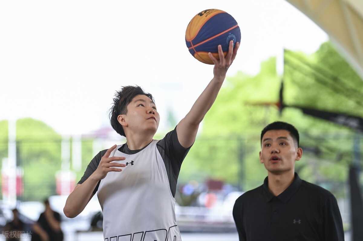 一分钟了解三人篮球赛的比赛规则,奥运会三人篮球规则