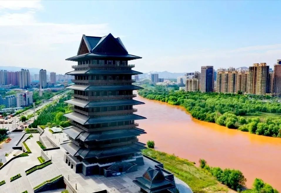 刘钰诗歌：河西听风诵读：润雪