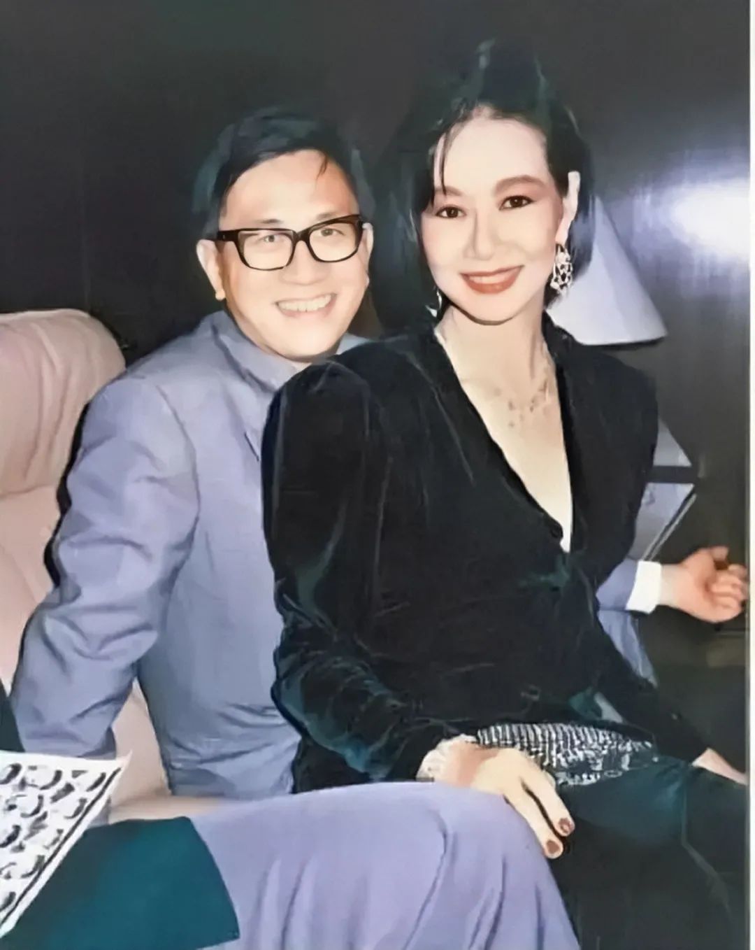 穿三百万皮草的香江富贵花,前半生让人羡慕,后半生却惨遭唾骂?