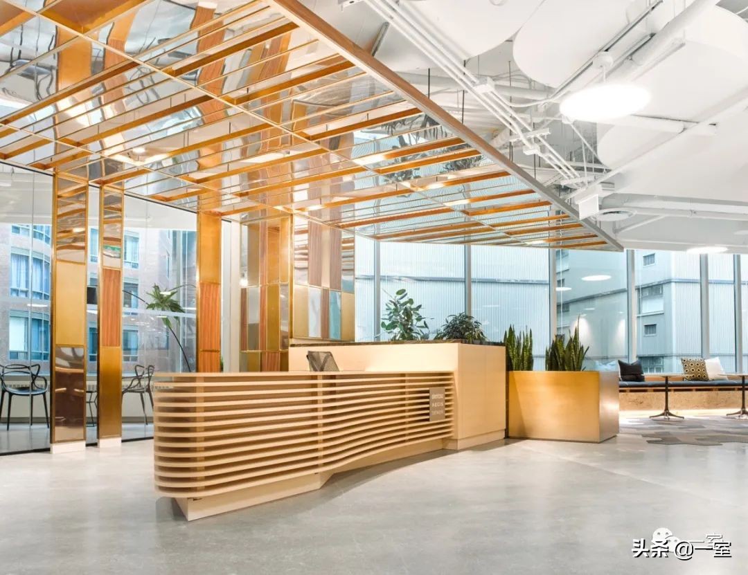 前台怎么设计刚好在楼梯口,前台怎么设计位置