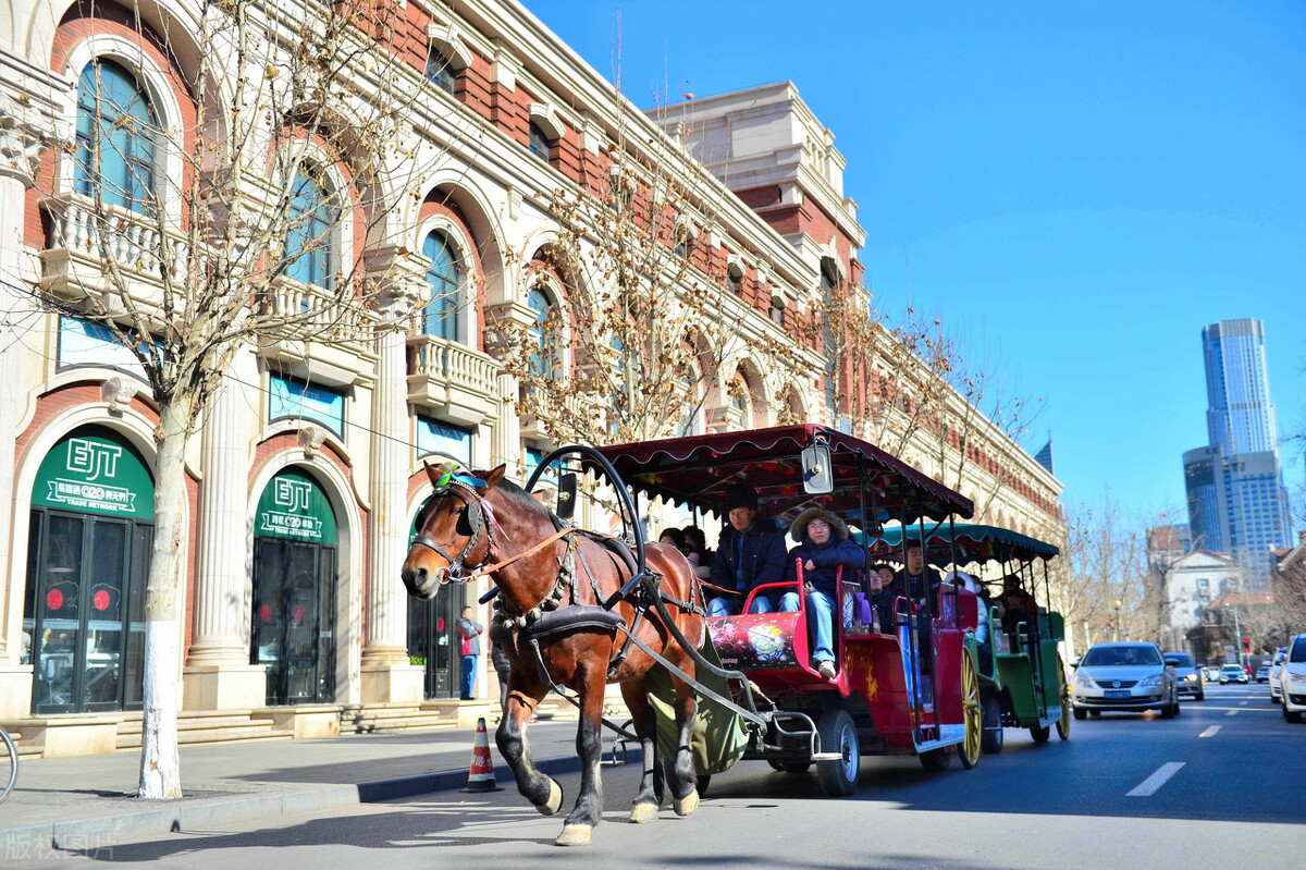 五大道其实有二十多条路,百年前富人区,五六百户都是顶级豪门