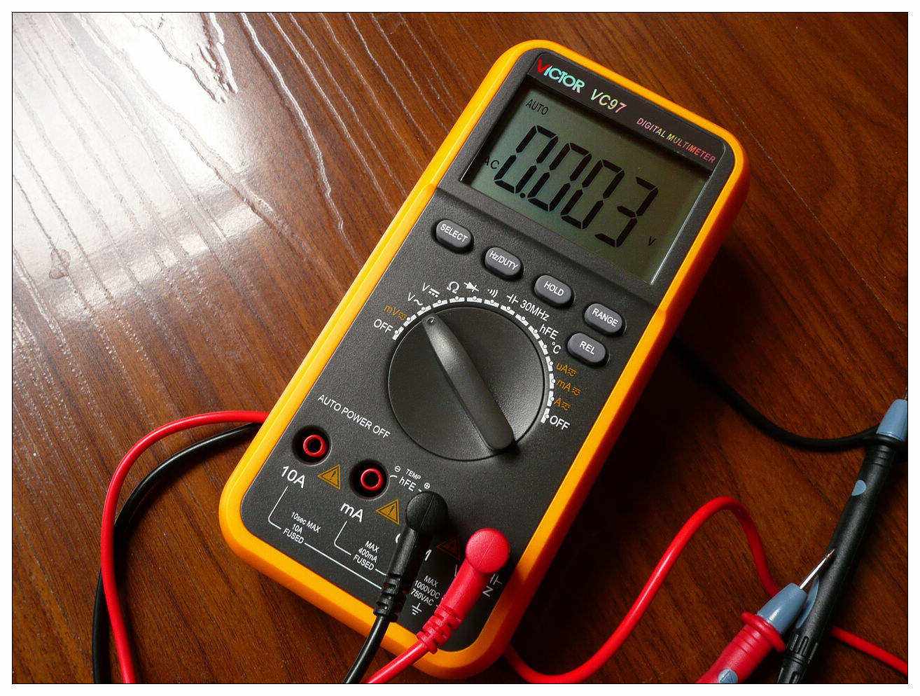 区分零线地线最简单的方法,怎样快速区分零线和地线