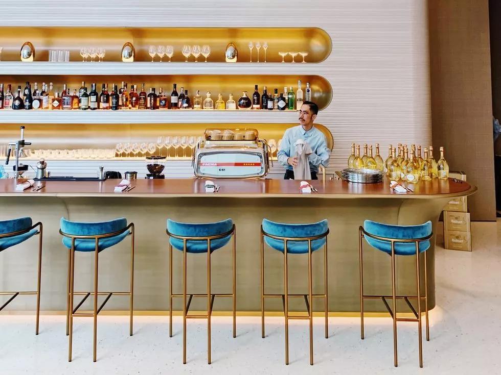 lv鍏ㄧ悆绗竴瀹跺挅鍟″簵,lv濂緢鍝佸挅鍟″簵