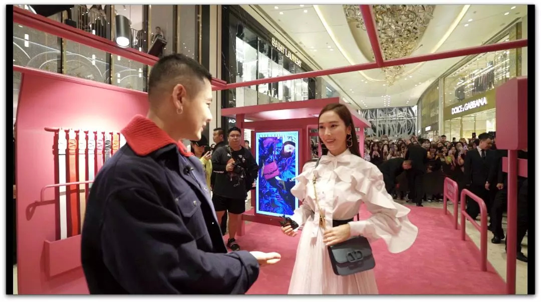 我抓住了一位资深柜员,道出了如何让你掏钱买包的秘密