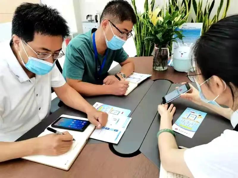 为有效提升医疗服务水平建言献策,区医疗保障局加大政策宣传力度