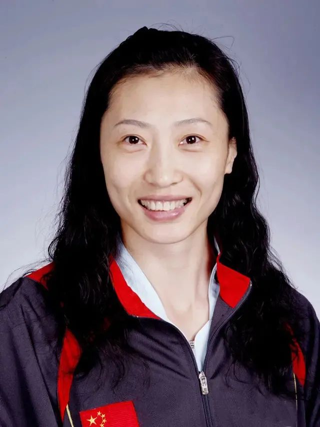 张宁的二婚老公：曲线救国成张宁丈夫，支持老婆挺着孕肚带队夺冠