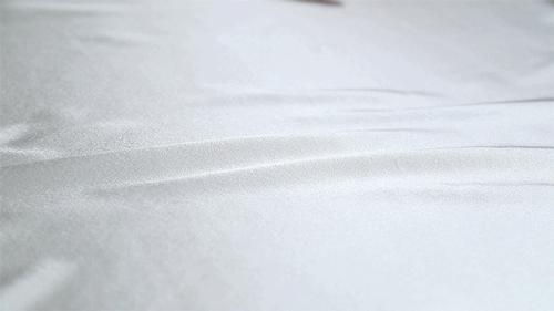 真丝，温润在女人身上的一丝情意