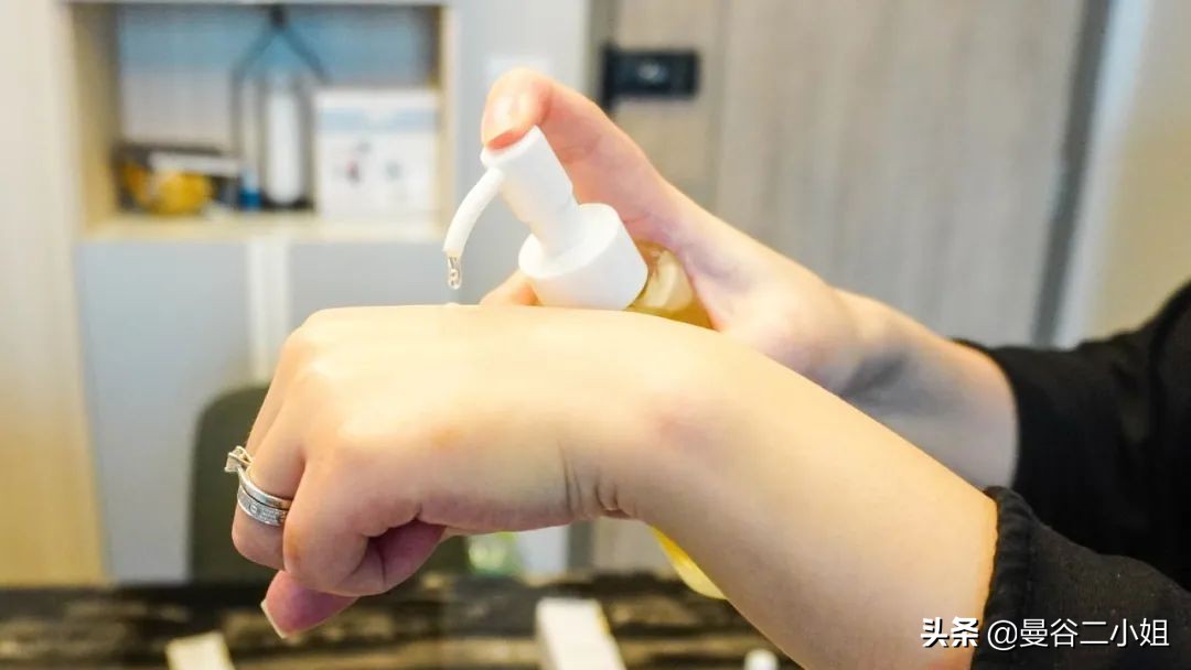 skii小红瓶精华和小灯泡使用顺序,和skii小灯泡媲美的精华