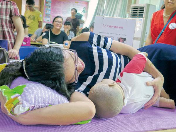 产后腰痛是因为月子没坐好吗,产后腰痛是月子没有坐好吗