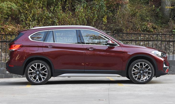 最新款3缸宝马x1值得买吗,2022款宝马x1同级别销量