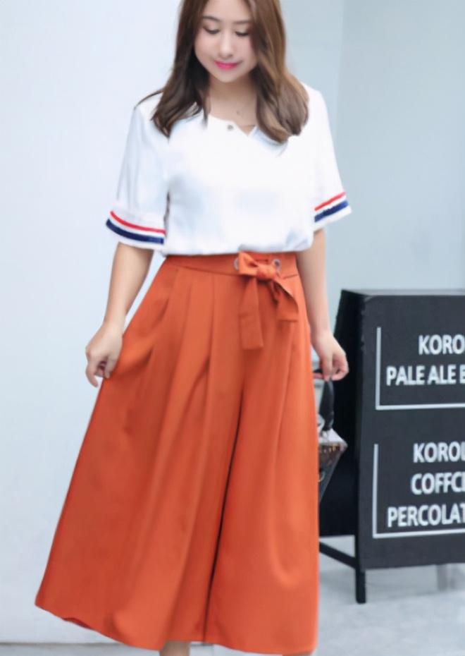 胖女适合阔腿裤还是瘦腿裤,胖女生穿直筒裤还是阔腿裤