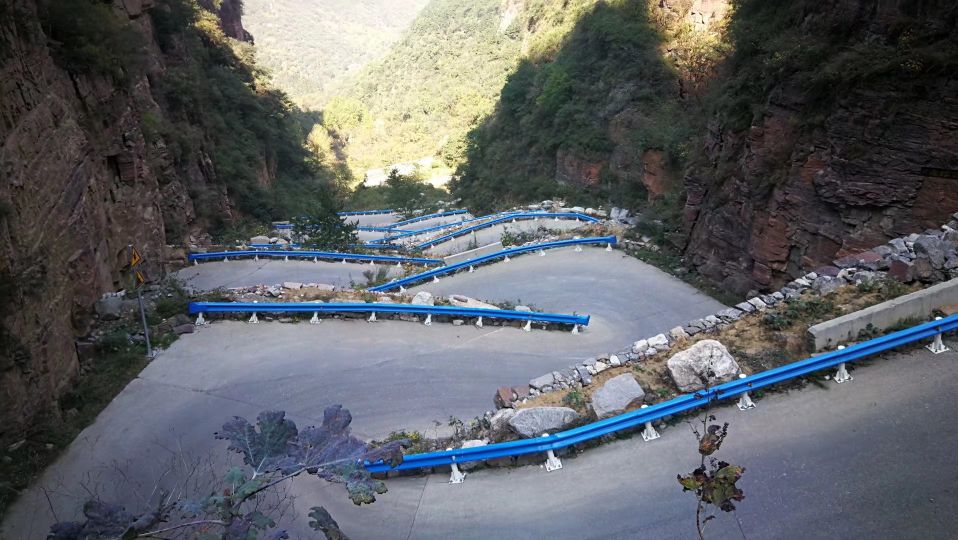 南太行挂壁公路在哪,南太行神龙湾挂壁公路现在路况