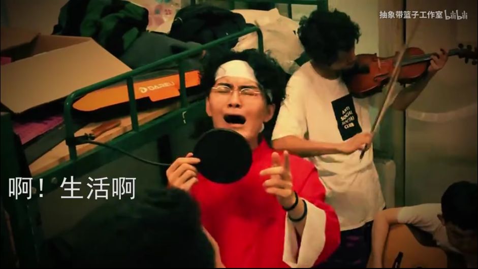 比孙笑川嘴臭、比药水哥真实，他活成了真正的抽象接班人