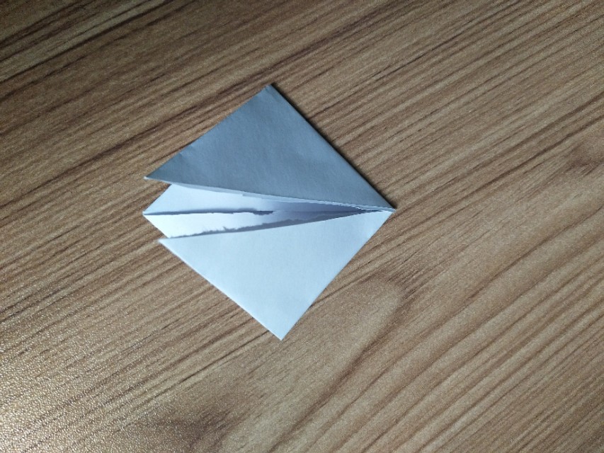 手工折纸爱心的折法简单,小爱心手工折纸超简单