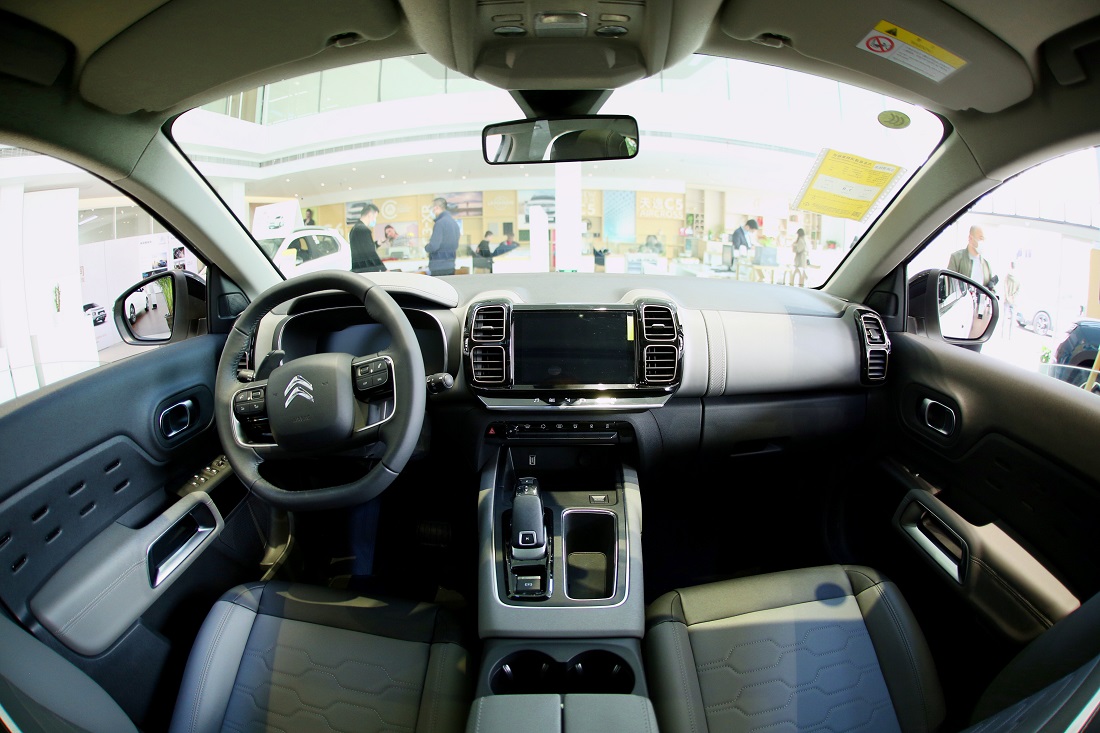 试驾雪铁龙天逸c5百年臻享版,天逸百年用车感受