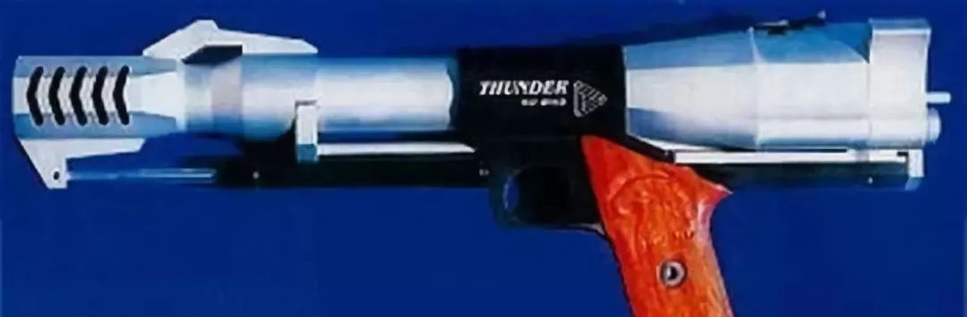 这把手枪造型奇特,一发击杀野猪,它威力巨大却没人敢用?