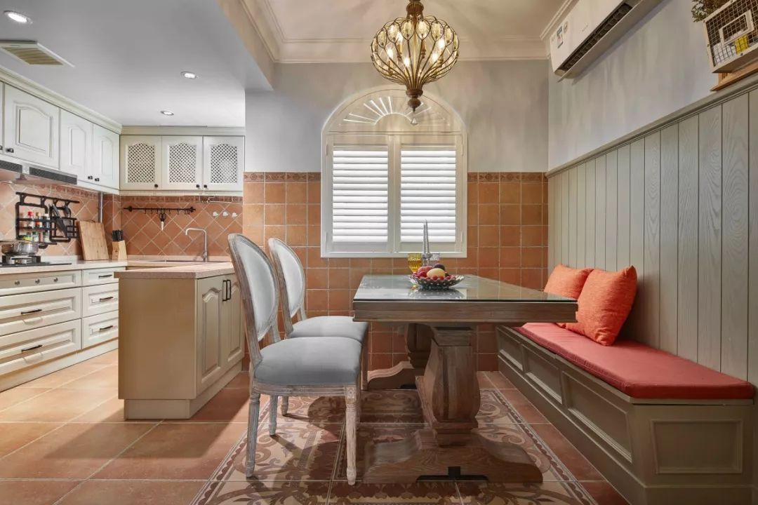 厨房热到爆怎么办,厨房热有什么办法解决