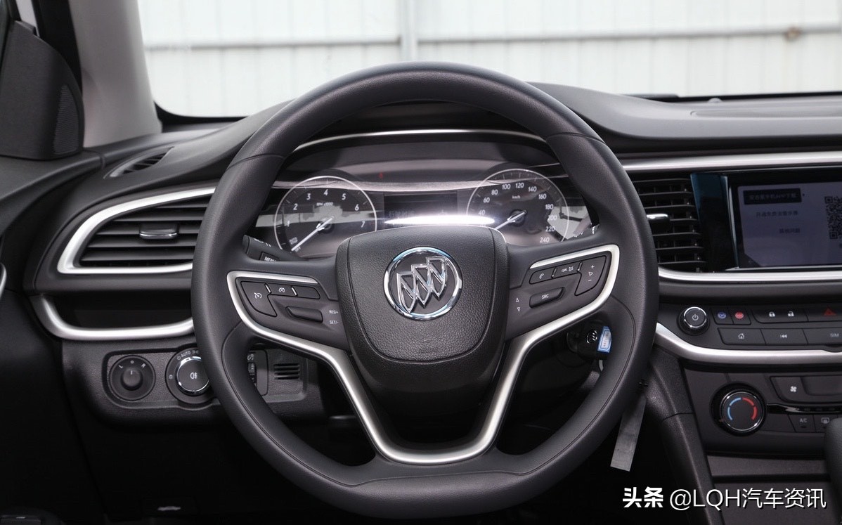 长安逸动plus与英朗对比,长安逸动plus和英朗哪个更值得买