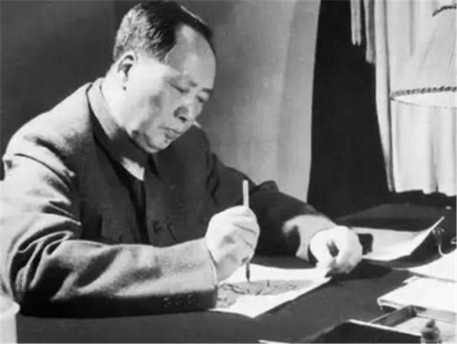 毛主席对自己著作的评价：文章只有一篇好的，还有点用