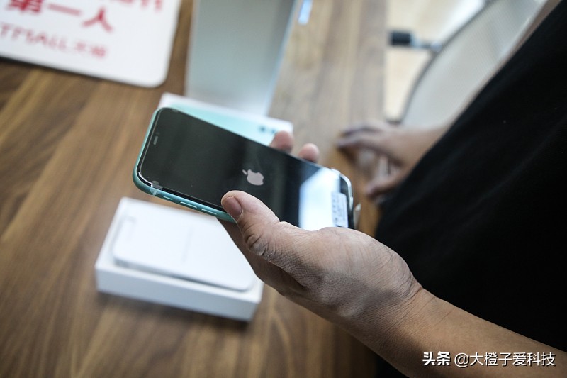 苹果公司宣布暂停在俄售产品 (苹果手机在俄罗斯还能正常使用吗)