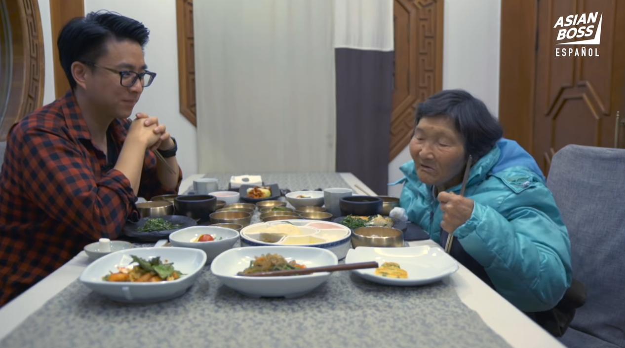 82岁老妇住地下室五年，家中垃圾堆成山，3天时间变幸福安乐窝