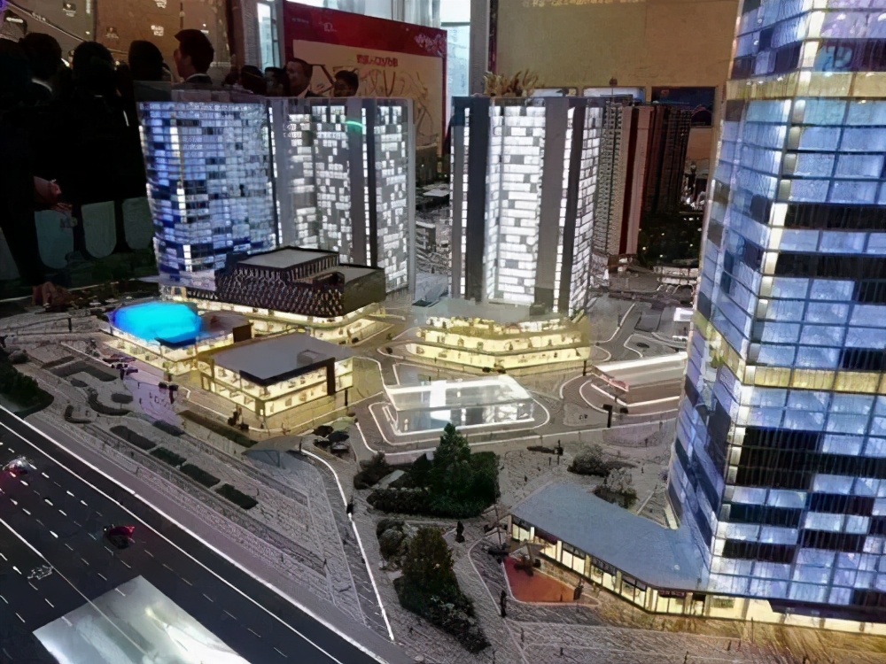 成都奥园为什么有柱子,成都奥园广场两楼是干嘛的