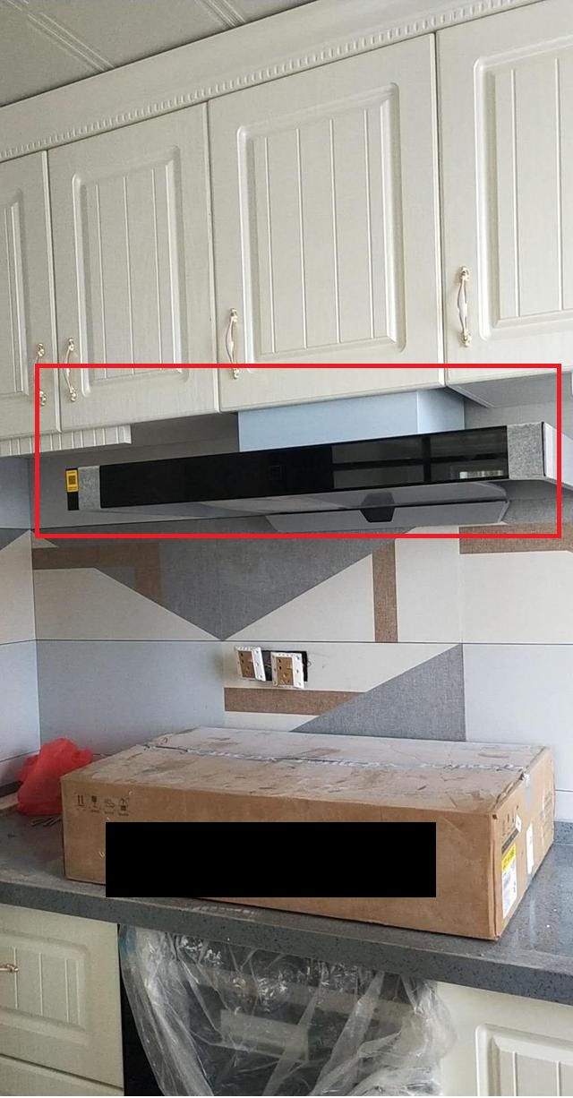 油烟机与橱柜缝隙太小怎么拆卸,有橱柜挡住了如何更换油烟机