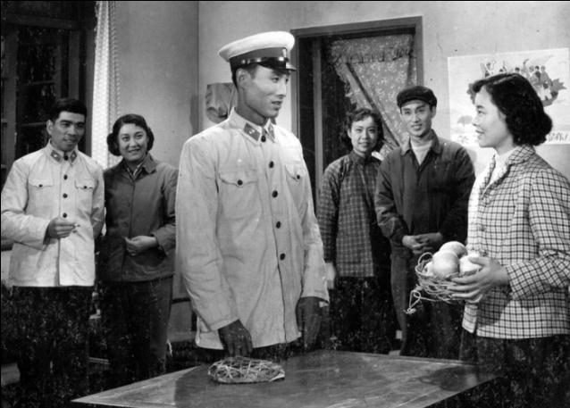 中国警服变迁的历史意义,警服变迁可以反映出什么