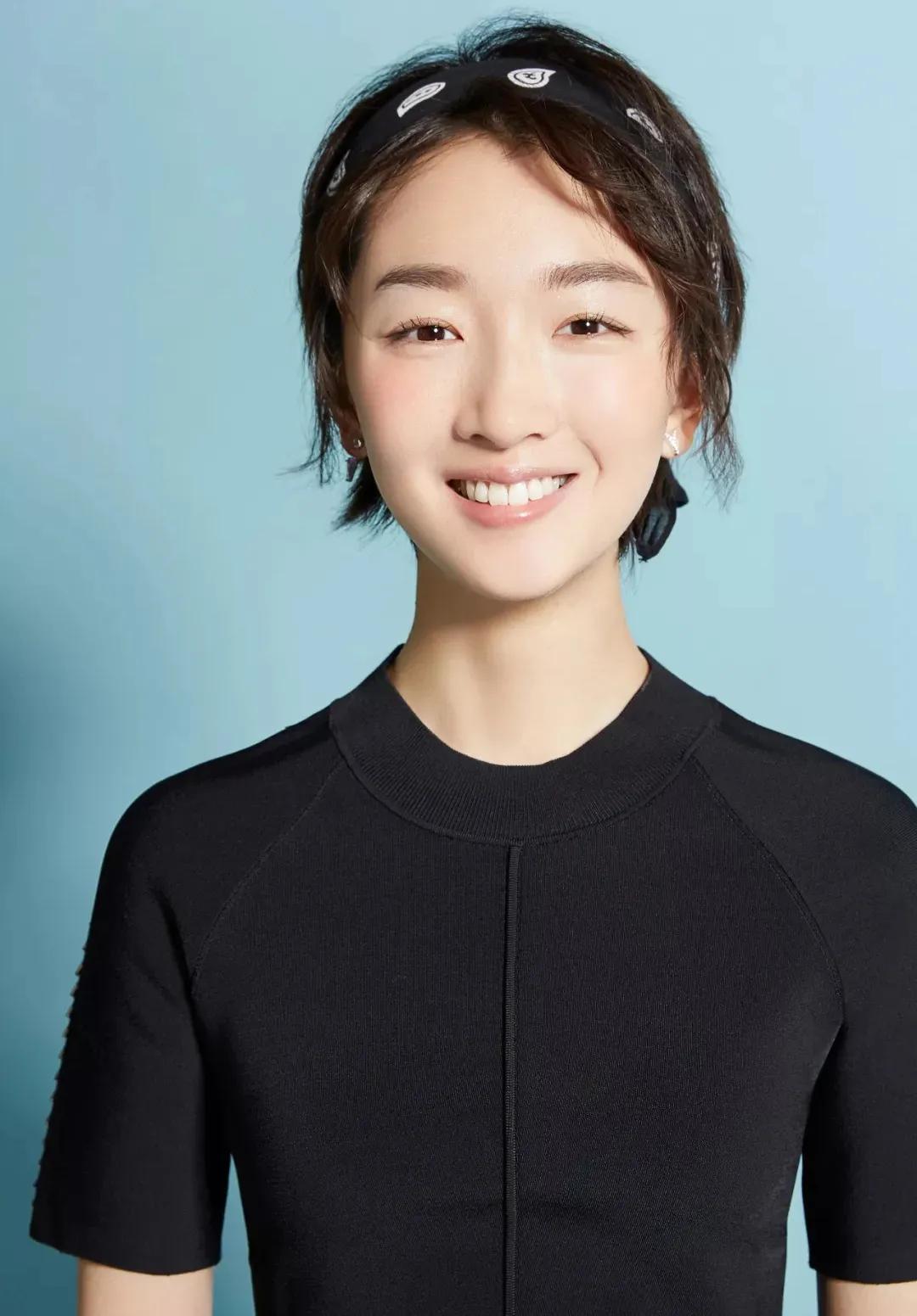 周冬雨过去的小粗腿,小粗腿逆袭