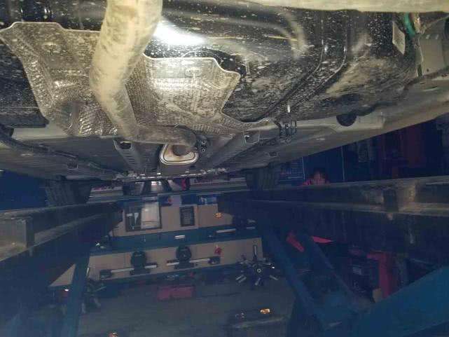 爱车托底怎么办,汽车托底解决方法