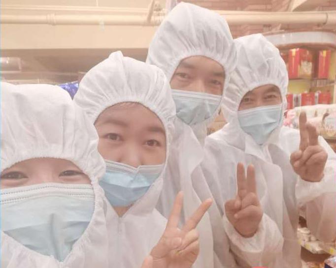 疫情下把爱连在一起的便利连锁人