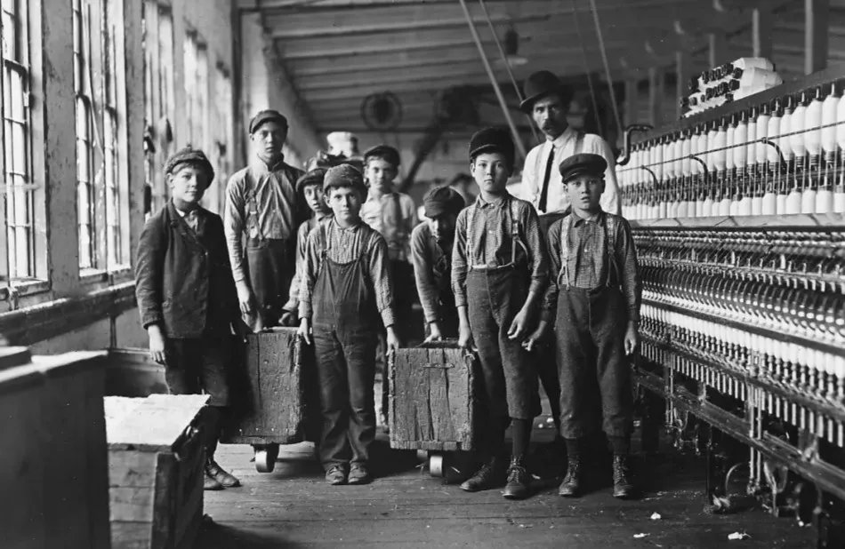 欧阳娜娜有多喜欢马丁靴,欧阳娜娜最新马丁靴