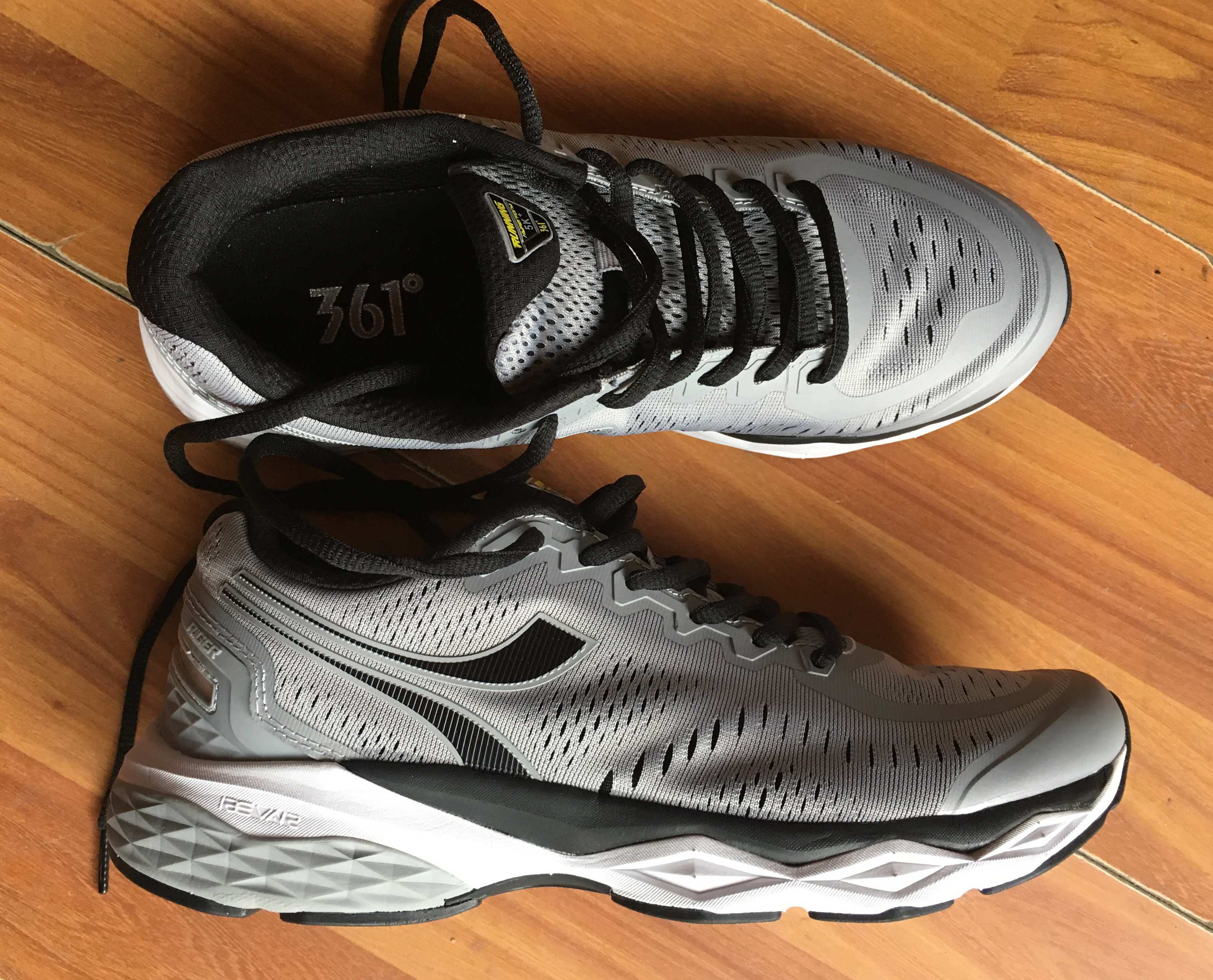 361三态跑鞋和361飞燃,361跑鞋透气性怎么样