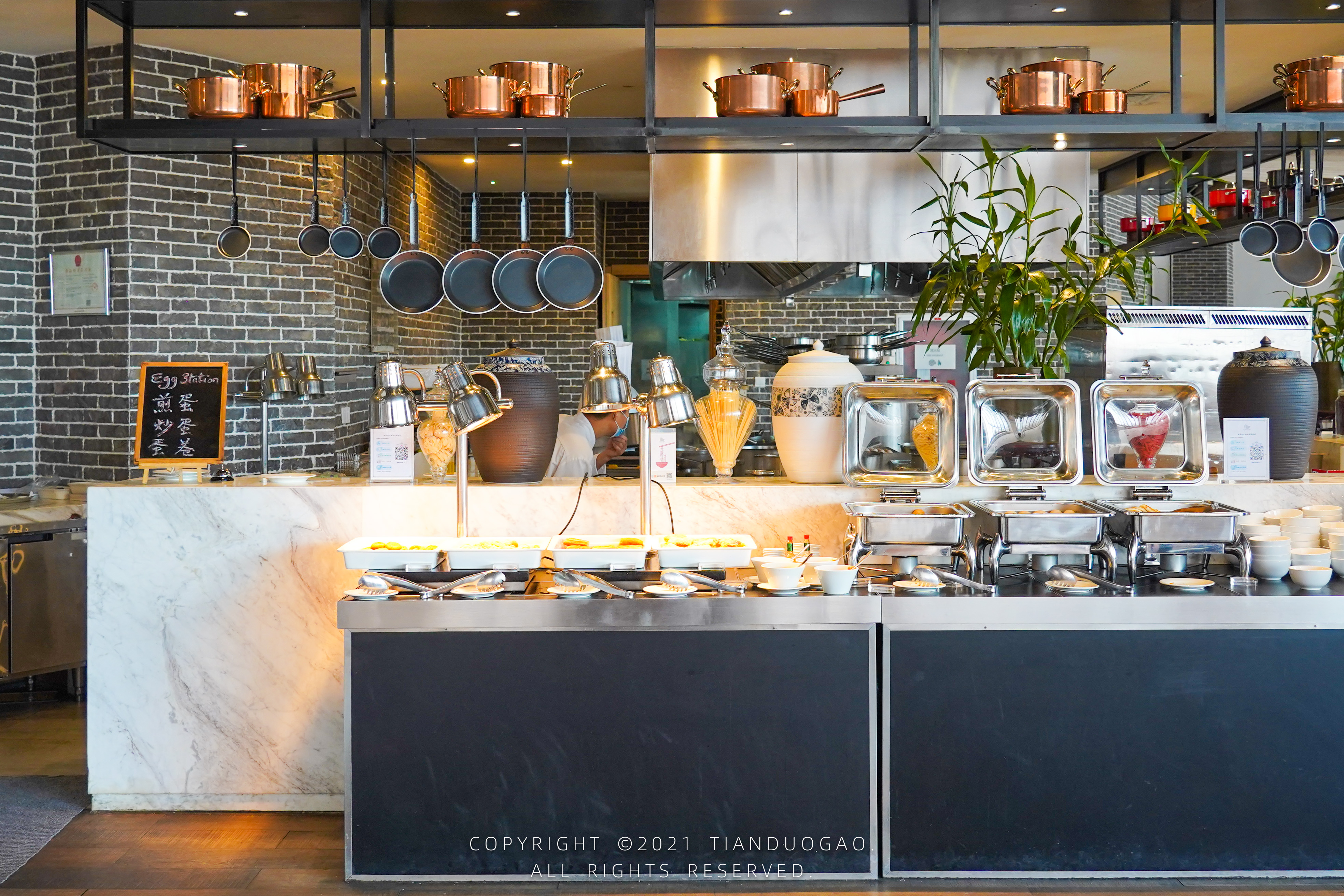 家有晴宝去三亚旅行住七星酒店,三亚大树七星酒店