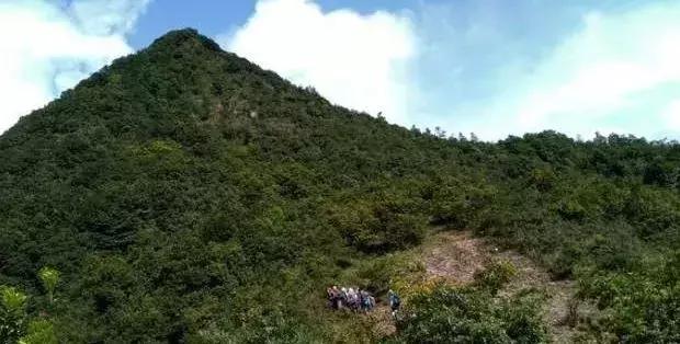 中国天堂般的6大徒步旅游胜地,广州最值得去徒步的山峰