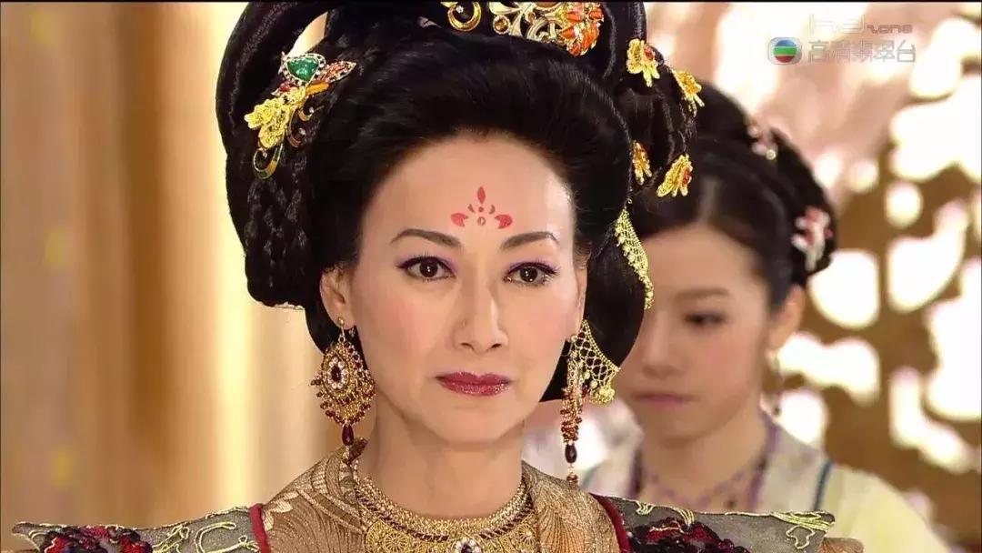 13岁当舞女，27岁拍裸照，58岁四度封后：高级的女人，都有无龄感