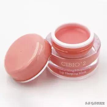 万年回购唇膏,不到五元的唇膏居然这么好用