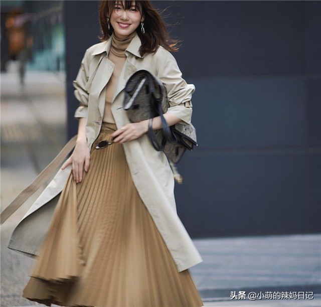 女人怎么穿衣才能更时尚,穿衣高级又好看的女人