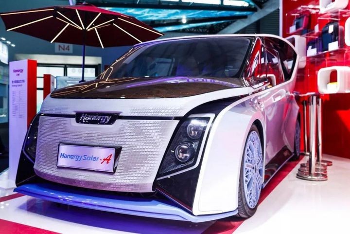 不用充电的新能源汽车太阳能汽车,可以无限续航的太阳能车