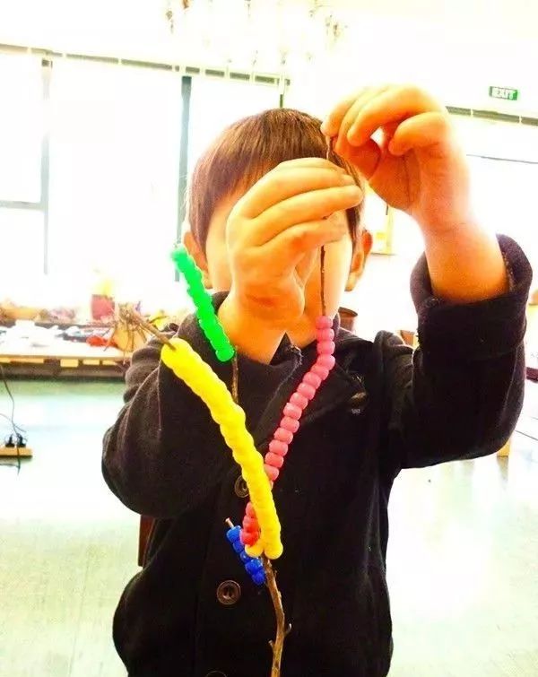 100种创意树枝,幼儿园手工装扮树枝