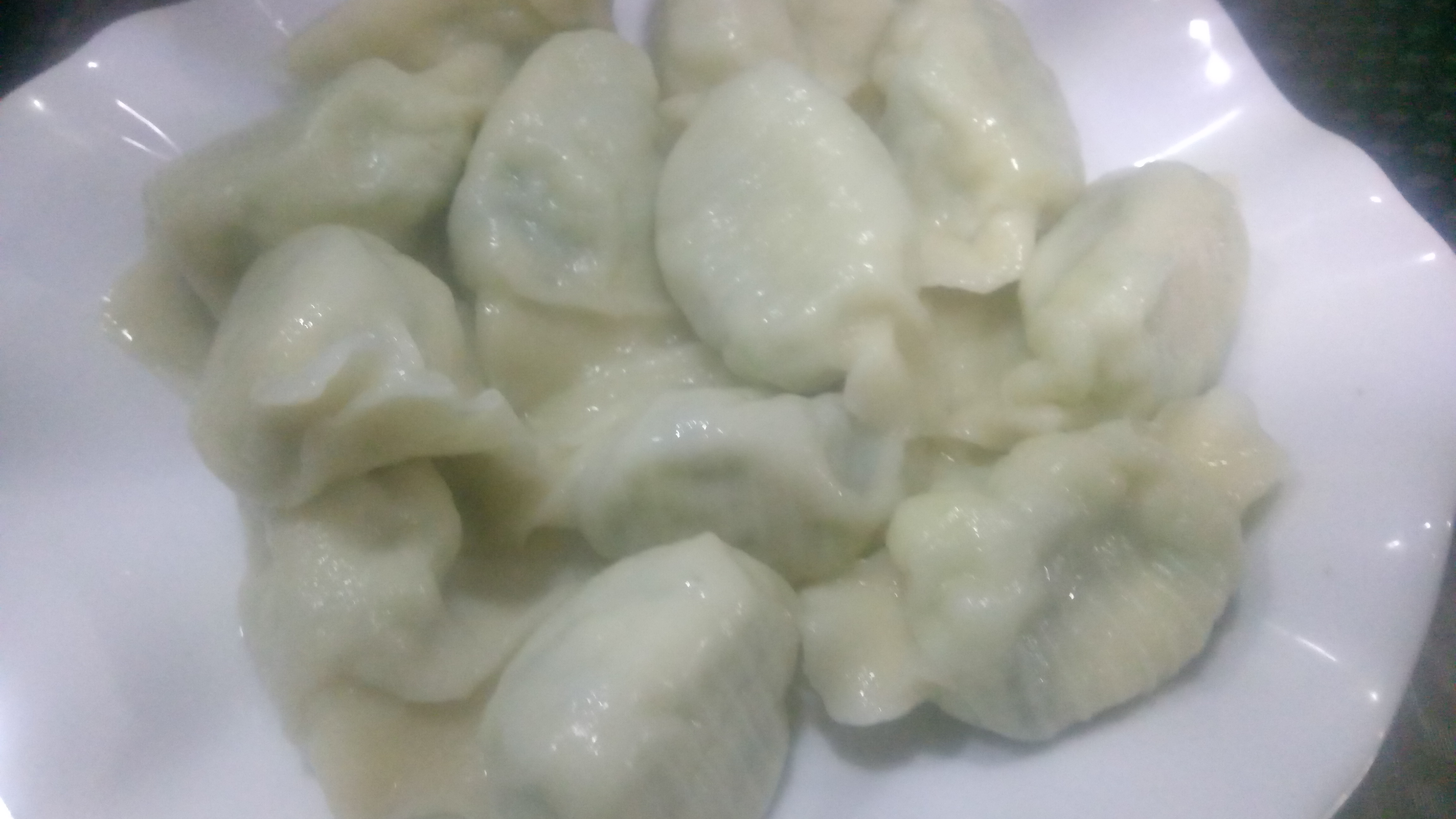 韭菜鸡蛋虾仁韭菜怎么不出水,韭菜虾仁肉鸡蛋馅出水了怎么办