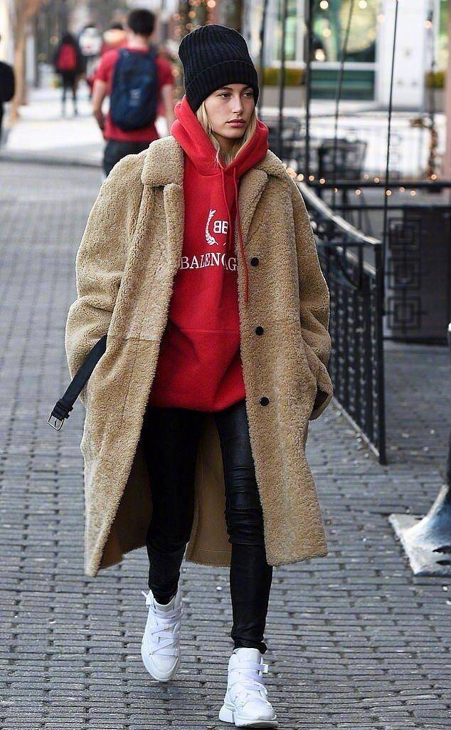 海莉冬季卫衣搭配,海莉穿搭冬季