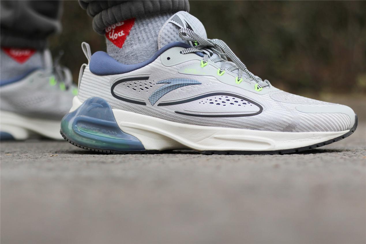 安踏咕咚联名跑鞋,咕咚安踏联名跑鞋评测