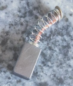 手电钻正反转开关内部构造,手电钻自锁夹头内部构造图解