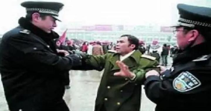 假军人少将现形记董大维,15年诈骗2000多万