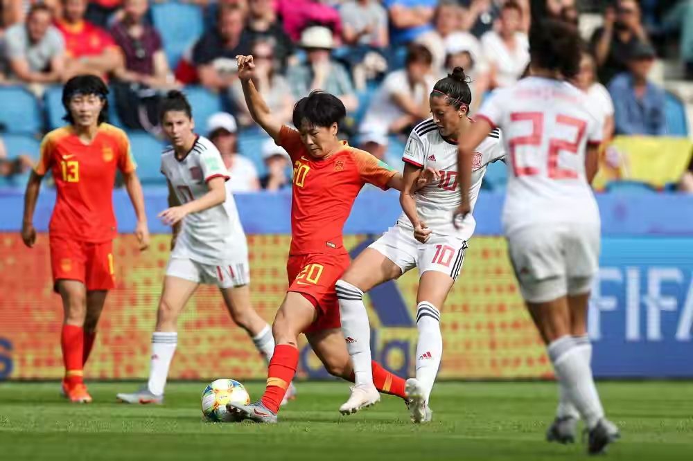 写给中国女足的一封信400字,写给中国队的一封信