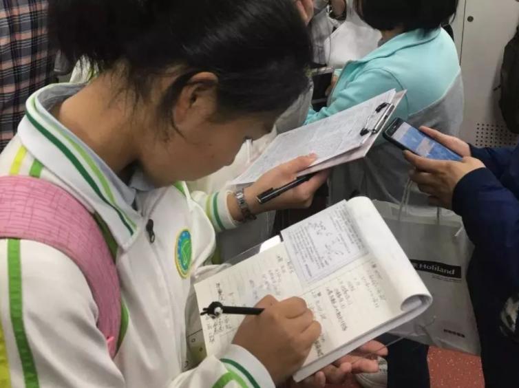 教材越来越简单考试越来越难原因,如何看待教材简单考试难