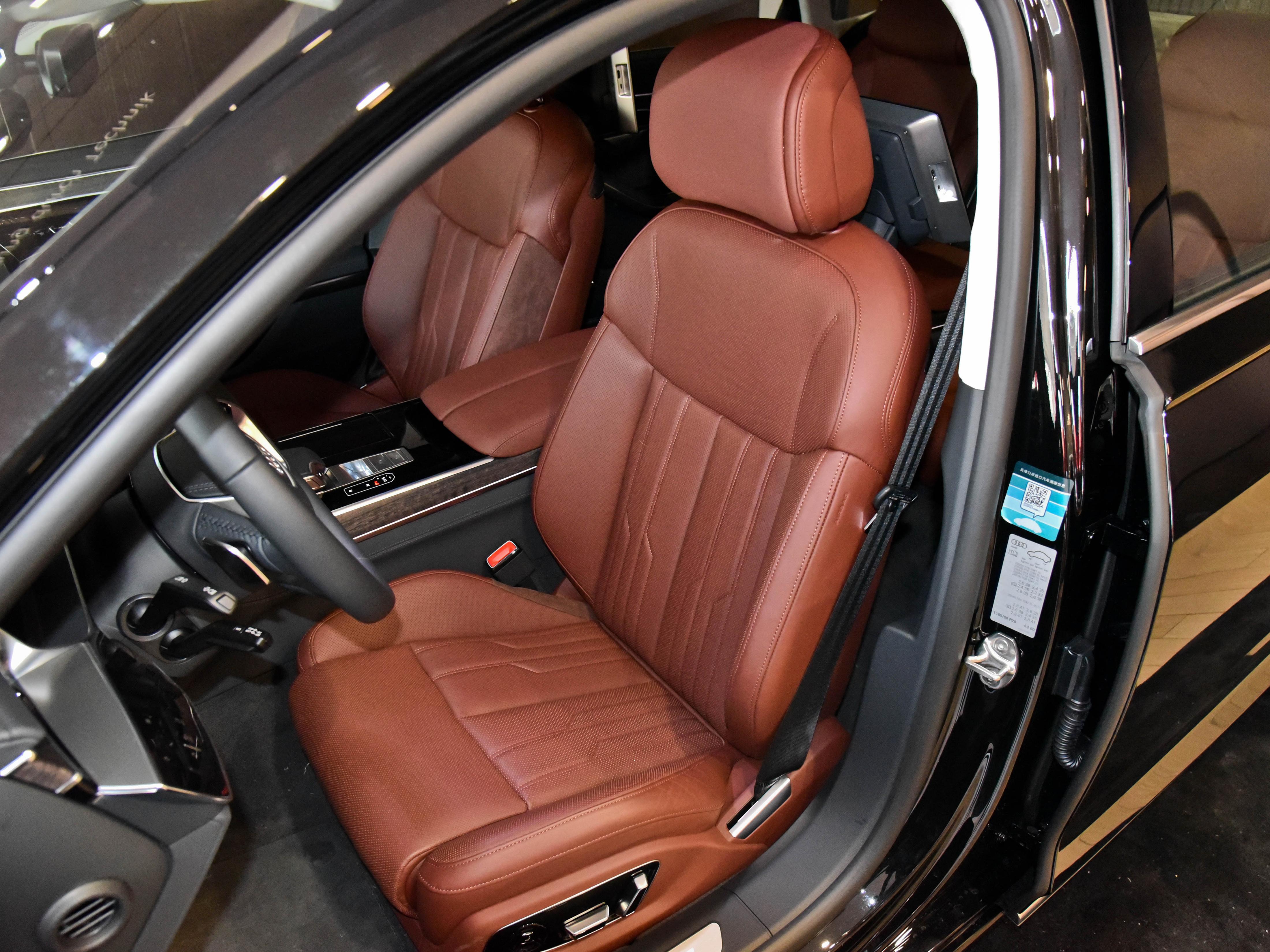 2019款顶级豪华四座奥迪a8,最经典一款奥迪a8